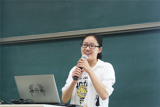 20170927bw必威西汉姆联官网首页2017年走好大学第一步系列活动第一场公开宣讲课圆满举行 (6)_副本.jpg