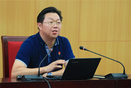 20170921bw必威西汉姆联官网首页“7.26”讲话精神专题讲座圆满举行 (2)_副本.jpg